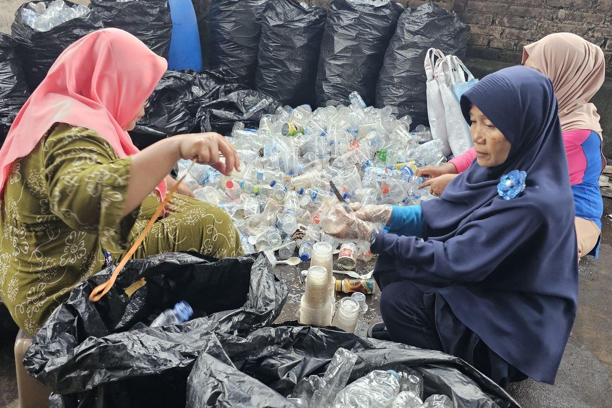 Daur Ulang Sampah Sekolah